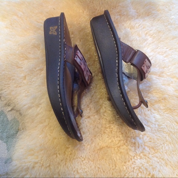 Sandals - Picture 3 of 6